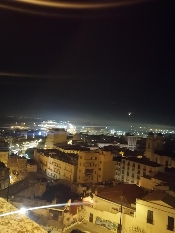 Luxury Rooms Paoli 19 Cagliari Esterno foto