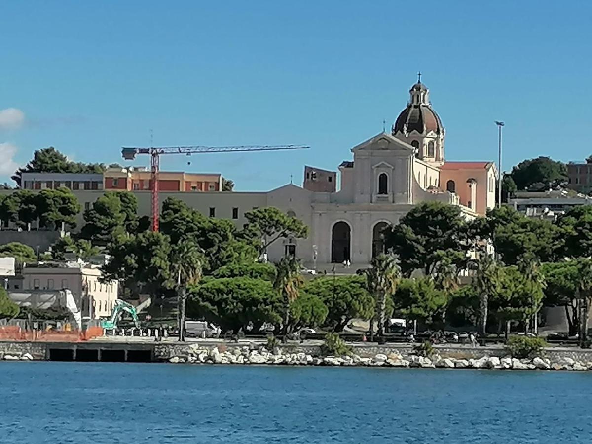 Luxury Rooms Paoli 19 Cagliari Esterno foto